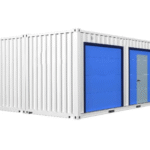 Garaje prefabricado en contenedor marítimo de 28 m² con puerta enrollable